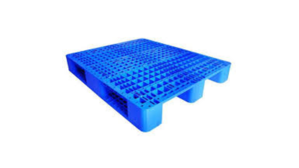 Injection moulded pallet