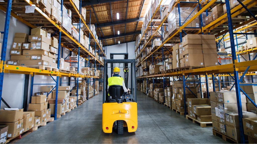 6 benefits of using a 3PL for Northamptonshire warehouse storage